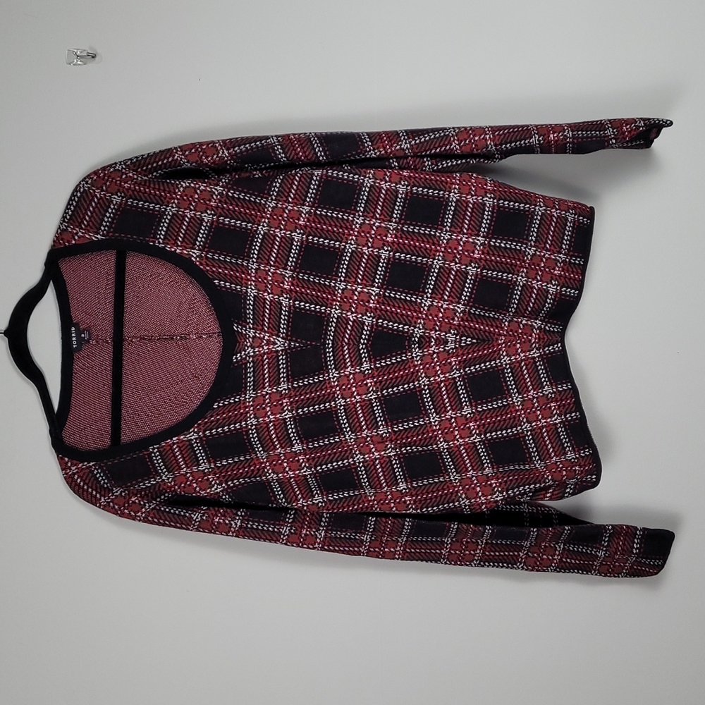 Torrid scoop neck plaid sweater size 3